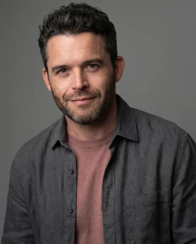 AI Comedian Headshot of a 40 man by ExecHeadshots