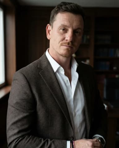 AI Financial Advisor Headshot of a 45 man by ExecHeadshots