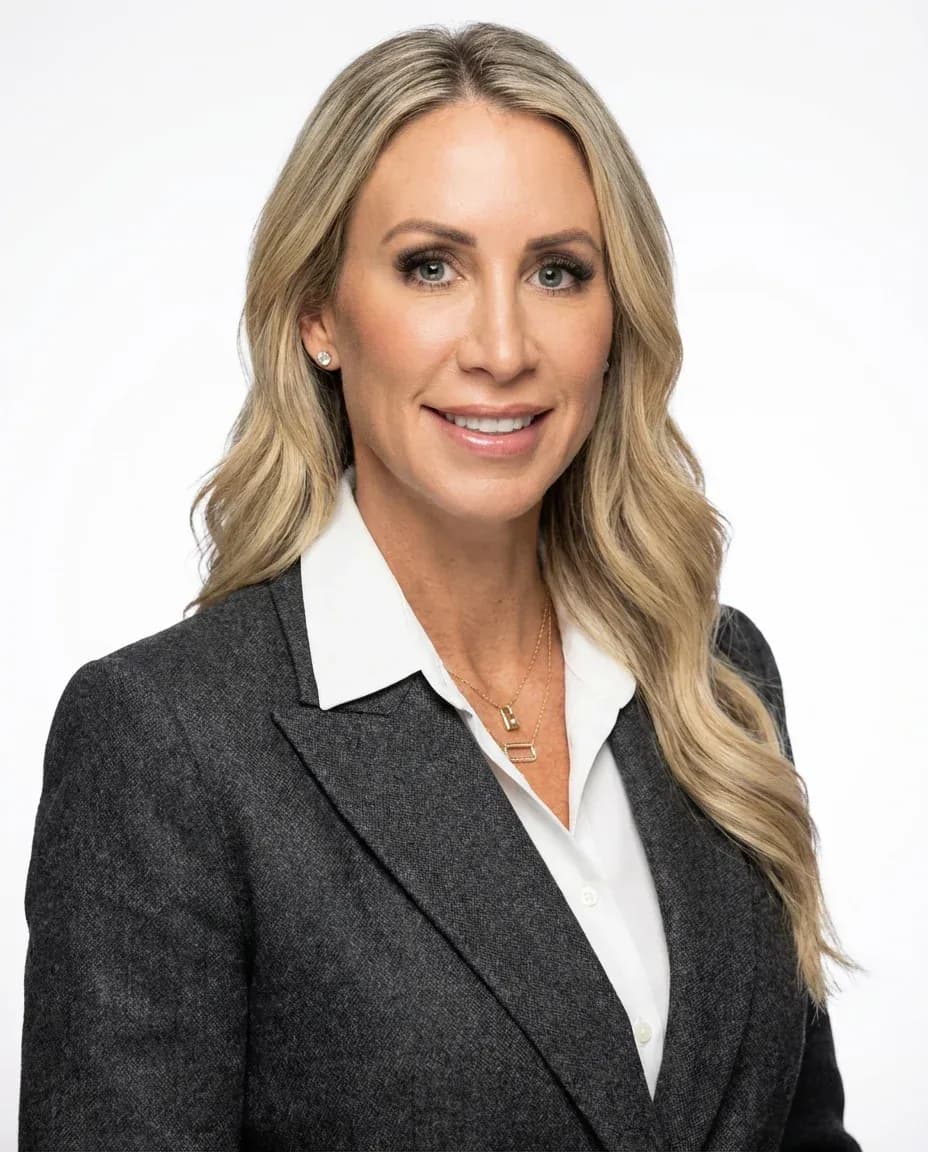 AI Insurance Agent Headshot of a 40 woman by ExecHeadshots