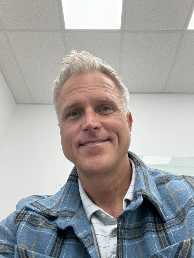 Original selfie of a 50 man