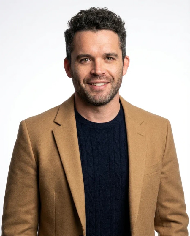 AI Coach Headshot of a 40 man by ExecHeadshots