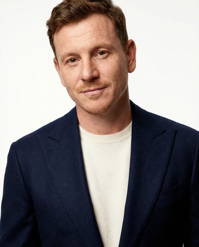 AI Director Headshot of a 40 man by ExecHeadshots