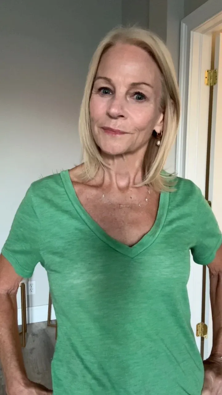 Original selfie of a 60 woman