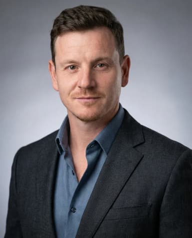 AI Speaker Headshot of a 40 man by ExecHeadshots